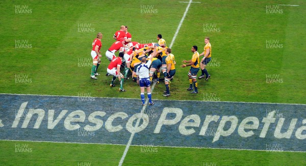 28.11.09 - Invesco Perpetual Rugby. Wales v Australia  