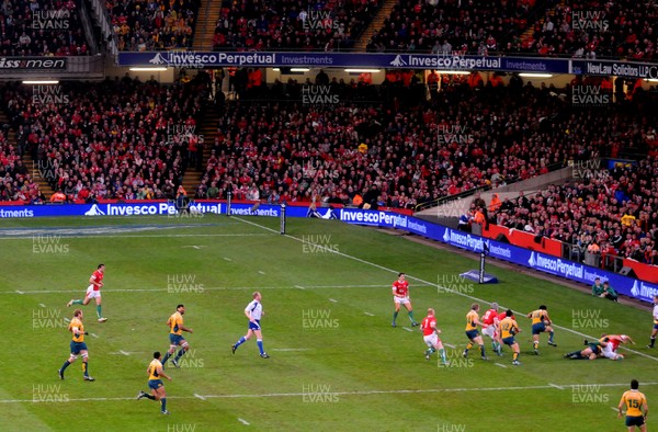28.11.09 - Invesco Perpetual Rugby. Wales v Australia  