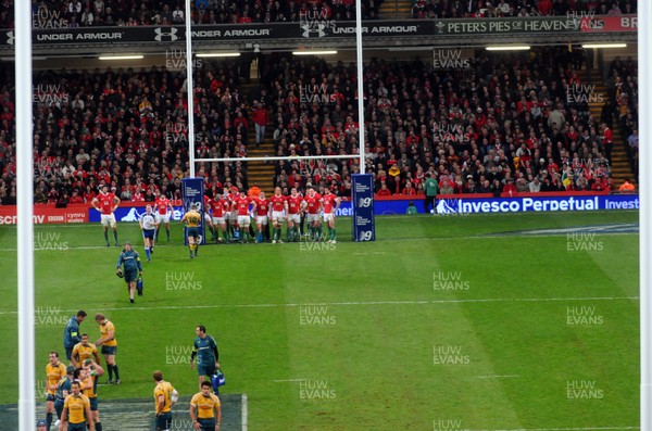 28.11.09 - Invesco Perpetual Rugby. Wales v Australia  