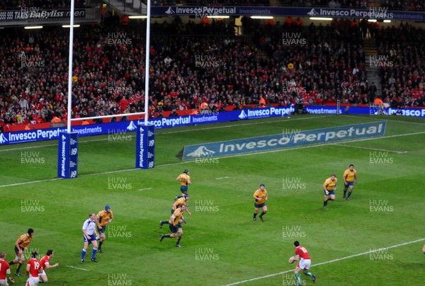 28.11.09 - Invesco Perpetual Rugby. Wales v Australia  
