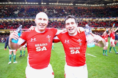 29.11.08 - Wales v Australia - Invesco Perpetual Series 2008 - Wales' Tom Shanklin and Stephen Jones celebrate win. 