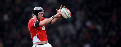 29.11.08 - Wales v Australia - Invesco Perpetual Series 2008 - Wales' Ryan Jones. 