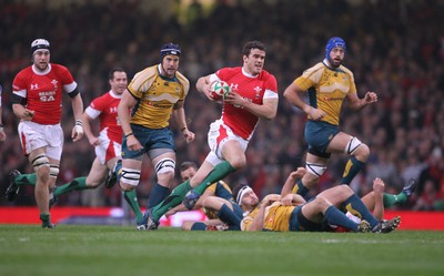 29.11.08 Wales v Australia... Wales' Jamie Roberts breaks through. 