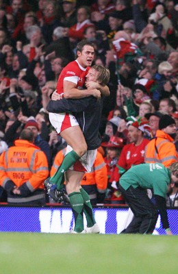 29.11.08 Wales v Australia... Wales' Lee Byrne and Andy Powell celebrate at the final whistle. 