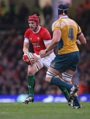 29.11.08 Wales v Australia... Wales' Alun Wyn jones takes on Australia's Mark Chrisholm. 