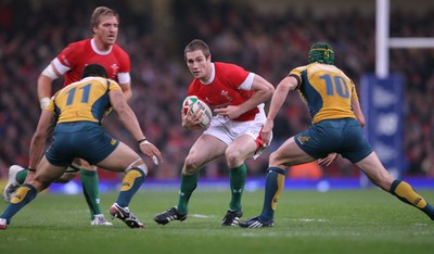 29.11.08 Wales v Australia... Wales' Andrew Bishop takes on Australia's Matt Giteau and Digby Ioane.  