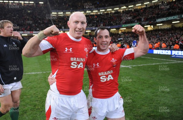 29.11.08 - Wales v Australia - Invesco Perpetual Series 2008 - Wales' Tom Shanklin and Gareth Cooper celebrate win. 