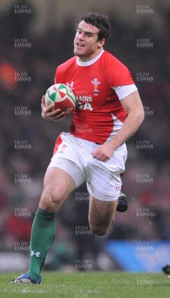 29.11.08 - Wales v Australia - Invesco Perpetual Series 2008 - Wales' Jamie Roberts 