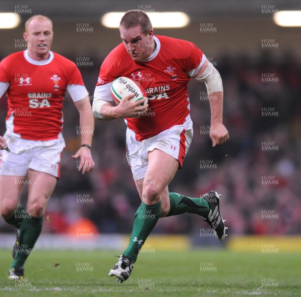 29.11.08 - Wales v Australia - Invesco Perpetual Series 2008 - Wales' Gethin Jenkins. 