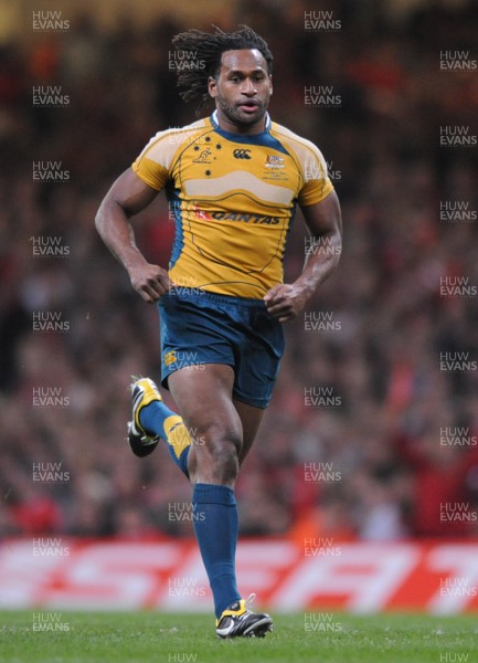 29.11.08 - Wales v Australia - Invesco Perpetual Series 2008 - Australia's Lote Tuqiri. 