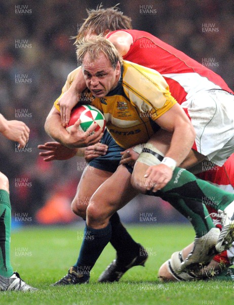 29.11.08 - Invesco Perpetual Series 2008 Wales v Australia Australia's Phil Waugh tries to get through 