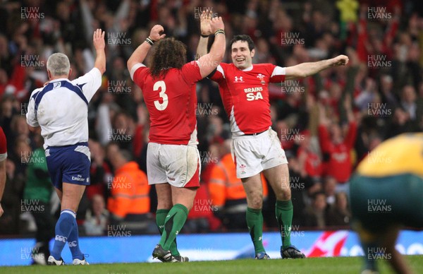 29.11.08 ... Wales v Australia, Invesco Perpetual Series 2008. -  Wales' Stephen Jones and Adam Jones celebrate as the final whistle blows  