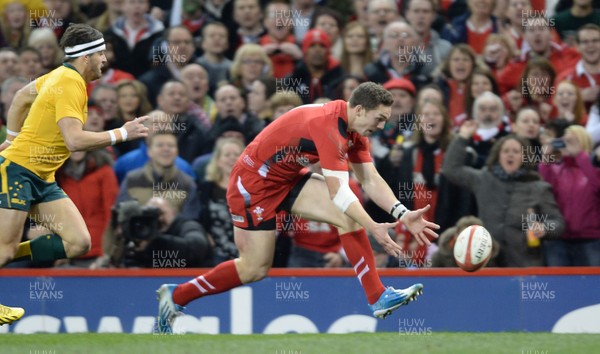 301113 - Wales v Australia - Dove Men Series 2013 -George North of Wales scores try