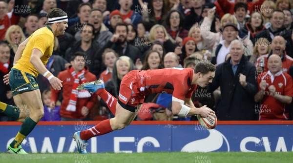 301113 - Wales v Australia - Dove Men Series 2013 -George North of Wales scores try