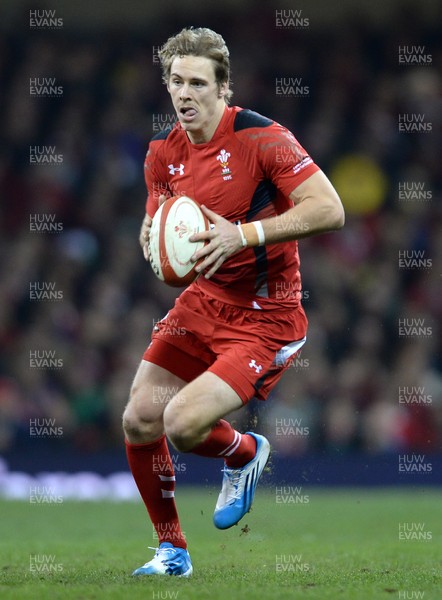 301113 - Wales v Australia - Dove Men Series 2013 -Liam Williams of Wales