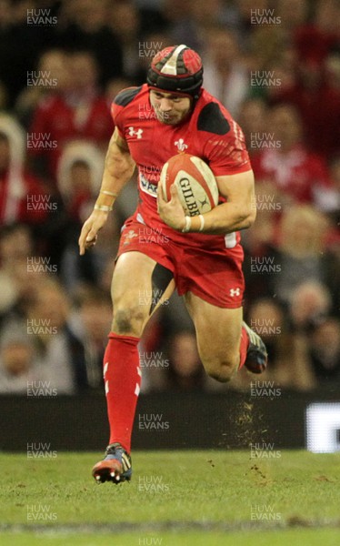 301113 - Wales v Australia - Dove Men Series - Leigh Halfpenny 