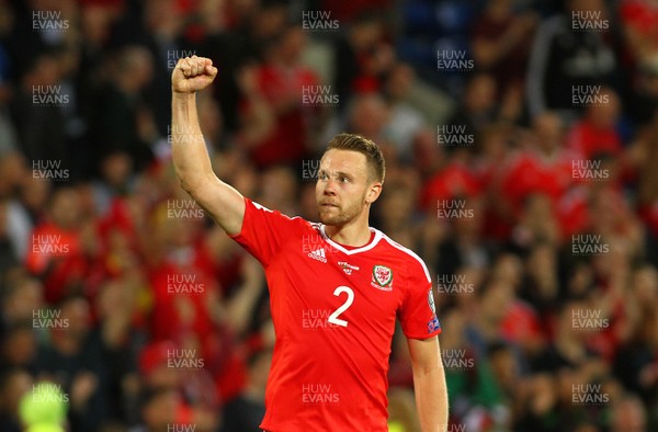 020917 - World Cup Qualifier -  European Group D - Wales v Austria - Chris Gunter of Wales salutes the crowd after the final whistle