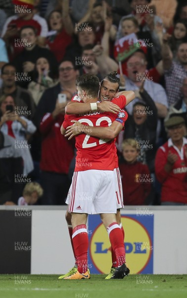 020917 - Wales v Austria, FIFA World Cup 2018 Qualifier - Ben Woodburn of Wales celebrates with Gareth Bale of Wales after scoring goal