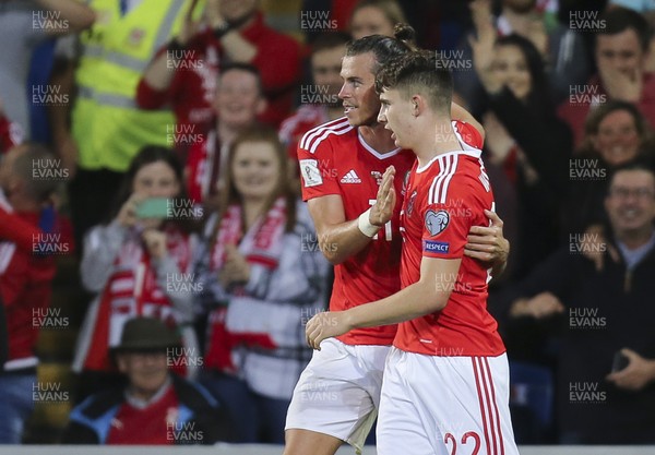 020917 - Wales v Austria, FIFA World Cup 2018 Qualifier - Ben Woodburn of Wales celebrates with Gareth Bale of Wales after scoring goal