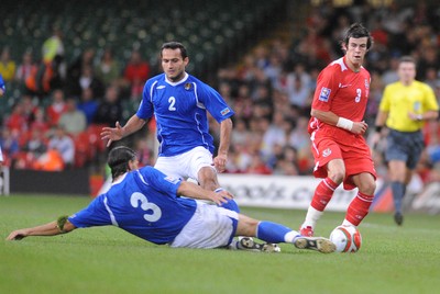 06.09.08 - World Cup 2010 Qualifying Wales v Azerbaijan Wales' Gareth Bale is tackled by Azerbaijan's Sahsa 