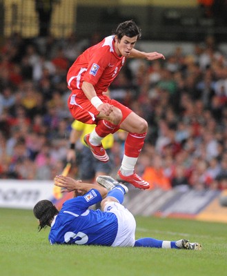 06.09.08 - World Cup 2010 Qualifying Wales v Azerbaijan Wales' Gareth Bale is tackled by Azerbaijan's Sahsa 