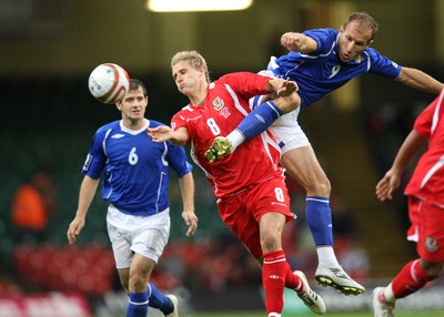 06.09.08... Wales v Azerbaijan, World Cup 2010 Qualifying Match, Cardiff  -  Wales' David Edwards is challenged by Azerbaijan's Samir Abbasov  