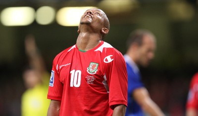 06.09.08... Wales v Azerbaijan, World Cup 2010 Qualifying Match, Cardiff  -  Wales' Robert Earnshaw  rues a missed opportunity 