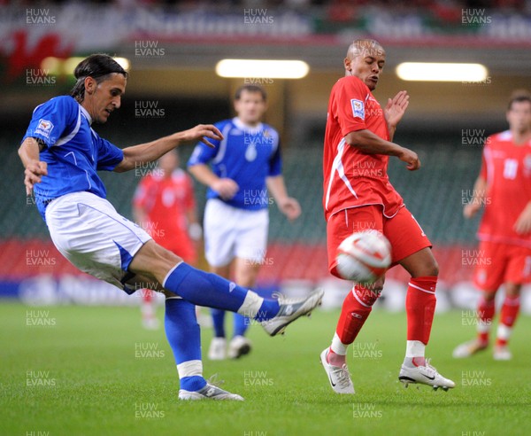 06.09.08 - World Cup 2010 Qualifying Wales v Azerbaijan Azerbaijan's Sahsa clears as Wales' Rob Earnshaw challenges 