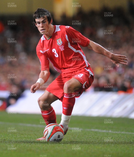 06.09.08 - World Cup 2010 Qualifying Wales v Azerbaijan Wales' Gareth Bale 