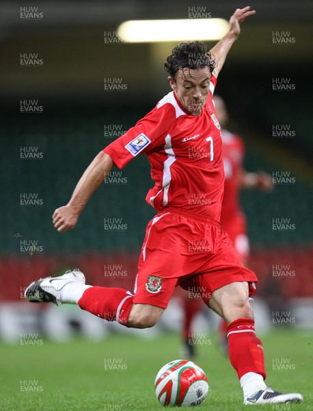 06.09.08... Wales v Azerbaijan, World Cup 2010 Qualifying Match, Cardiff  -  Wales' Simon Davies  
