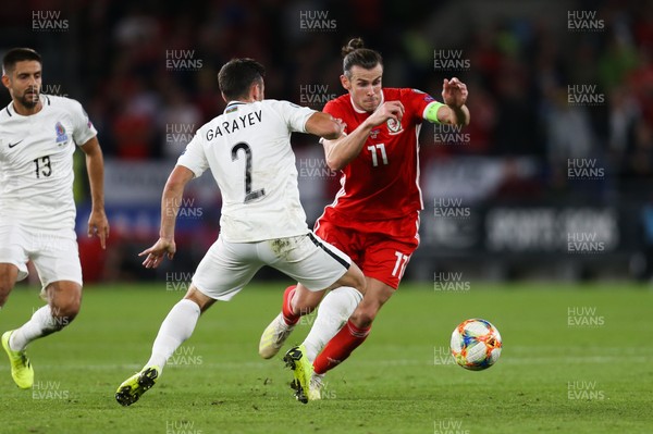 060919 - Wales v Azerbaijan, UEFA Euro 2020 Qualifier - Gareth Bale of Wales beats Gara Garayev of Azerbaijan