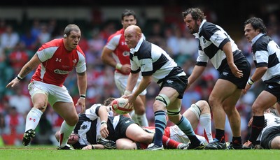 04.06.11 - Wales v Barbarians - DHL Challenge - Martyn Williams of Barbarians looks for support. 