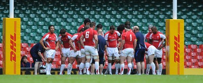 04.06.11 - Wales v Barbarians - DHL Challenge - Wales players look dejected. 