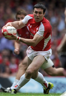 04.06.11 - Wales v Barbarians - DHL Challenge - Stephen Jones of Wales. 