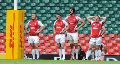 04.06.11 - Wales v Barbarians - DHL Challenge - Wales players look dejected. 