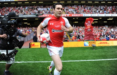 04.06.11 - Wales v Barbarians - DHL Challenge - Stephen Jones runs out for his 100th cap for Wales. 