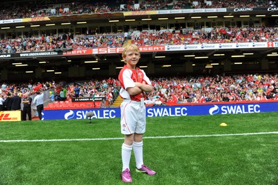 04.06.11 - Wales v Barbarians - DHL Challenge - Match mascot Thomas Hughes. 