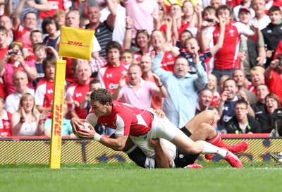 04.06.11 Wales v Barbarians... Wales' George North scores try. 