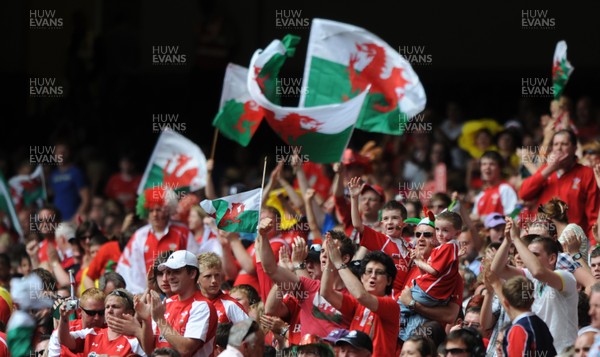 04.06.11 - Wales v Barbarians - DHL Challenge - Wales fans. 