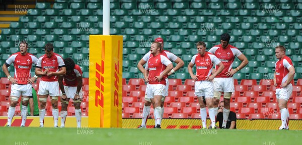 04.06.11 - Wales v Barbarians - DHL Challenge - Wales players look dejected. 