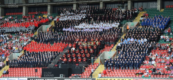 04.06.11 - Wales v Barbarians - DHL Challenge - Regimental Ban of the Royal Welsh and 1000 voice choir perform. 