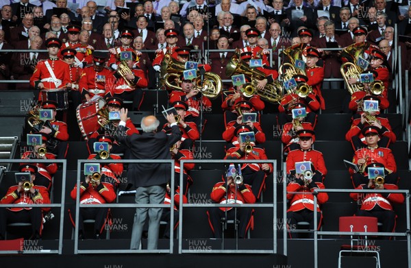04.06.11 - Wales v Barbarians - DHL Challenge - Regimental Ban of the Royal Welsh and 1000 voice choir perform. 
