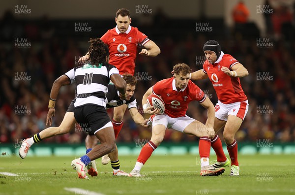 041123 - Wales v Barbarians - Tom Rogers of Wales 