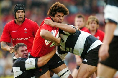 26-05-04. Wales v Barbarians. ASHTON GATE BRISTOL.  Wales' Colin Charvis tries to get through.  