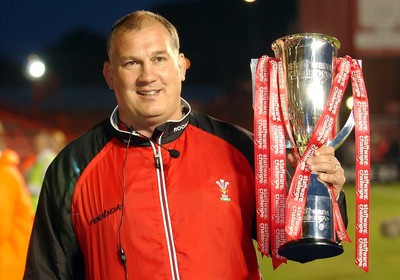 26-05-04. Wales v Barbarians. ASHTON GATE BRISTOL.  Wales coach Mike Ruddock with the Staffware challenge cup, the first win of his wales management career.  