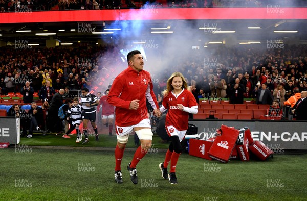 301119 - Wales v Barbarians - International Rugby - Justin Tipuric of Wales leads out his side