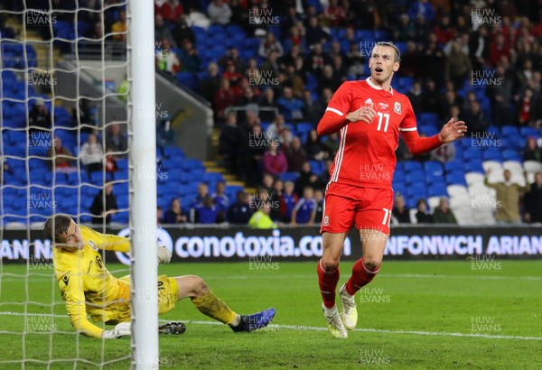 090919 - Wales v Belarus, International Challenge Match - Gareth Bale of Wales reacts as he misses the goal from close range