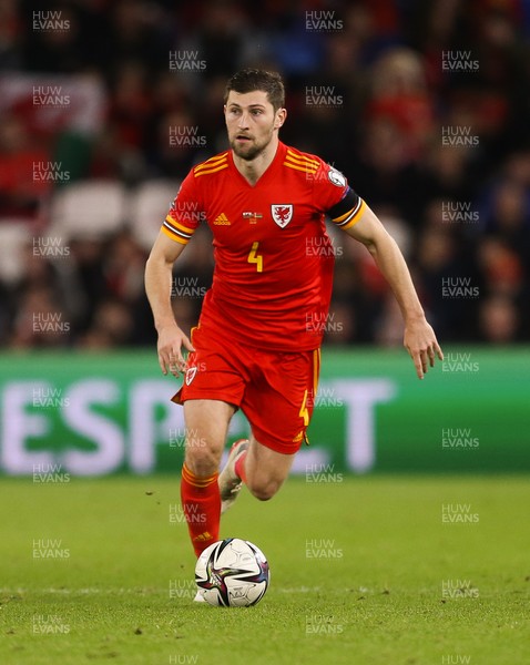 131121 - Wales v Belarus, 2022 World Cup Qualifying Match - Ben Davies of Wales