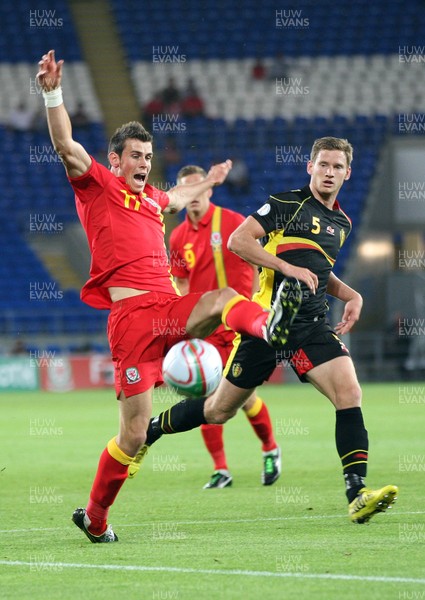 070912 - Wales v Belgium, FIFA 2014 World Cup Qualifying match - \Wales' Gareth Bale just fails to reach the ball