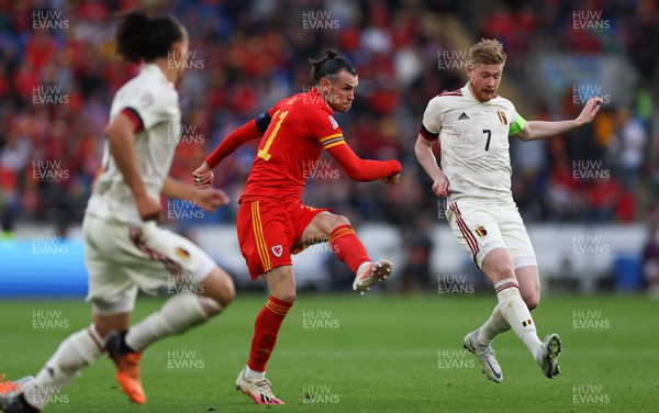 110622 - Wales v Belgium, UEFA Nations League -  Gareth Bale of Wales is challenged by Kevin De Bruyne of Belgium